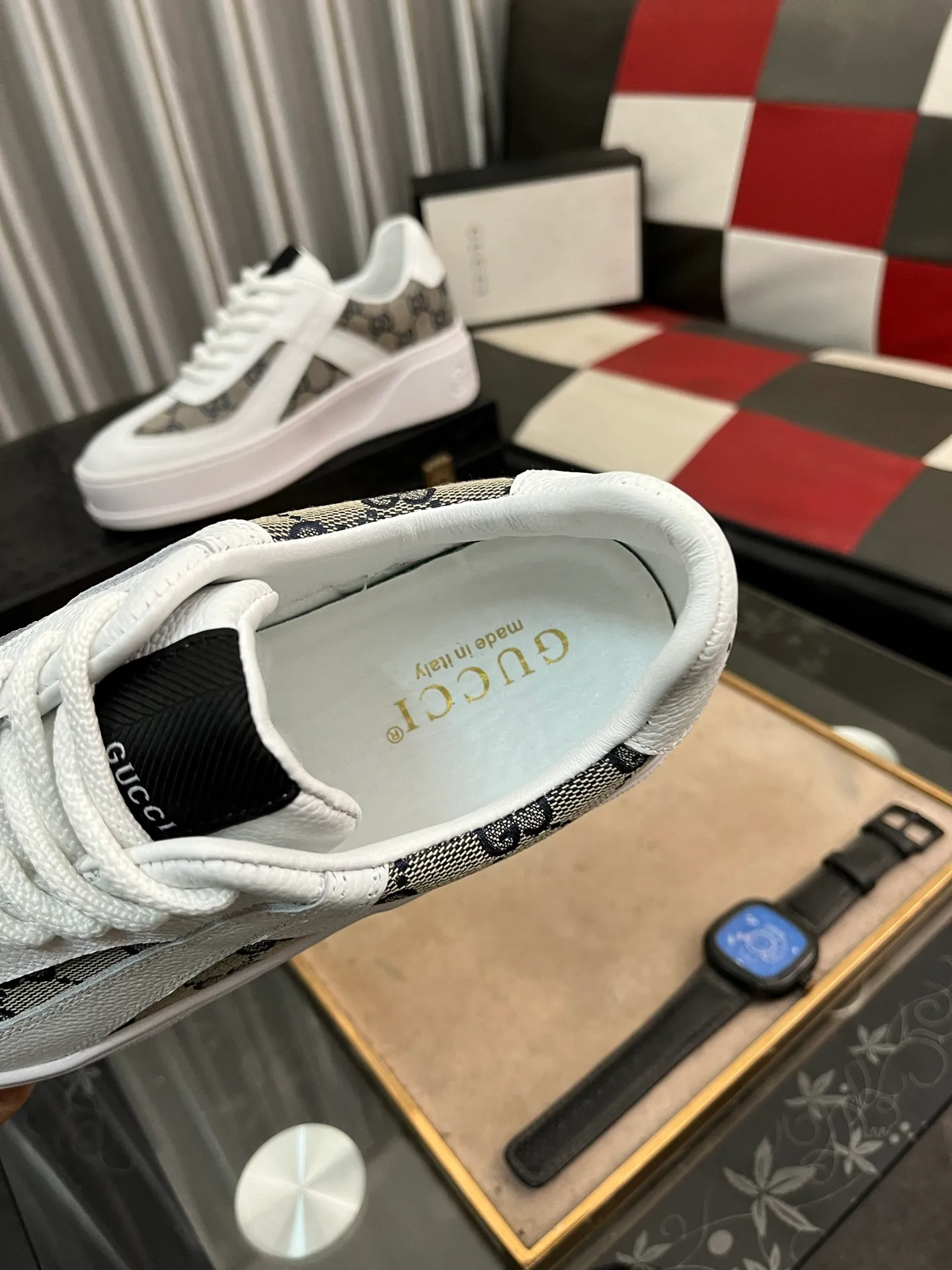 Men's shoes💰420⌚️⌚️[GUCCI] Gucci men's casual shoes are absolutely popular🔥The ultimate matching item for trendy men! The charm of super texture is irresistible, the main recommendation, the flower leather color is bright! The upper is made of high-quality cowhide with branded fabrics, pigskin lining for the feet, and wear-resistant rubber sole, which is noble and elegant! Extremely comfortable🎁🎁You can be as handsome as you want💪 38-443️⃣colors available